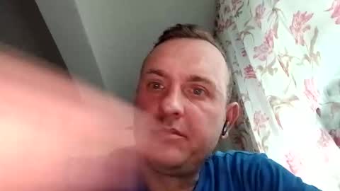 Snapshot of figonik chatting on 02-05-26, 02:33 Nick online show from 02-05-26, 02:33