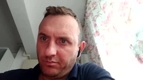 Snapshot of figonik chatting on 02-09-26, 01:37 Nick online show from 02-09-26, 01:37