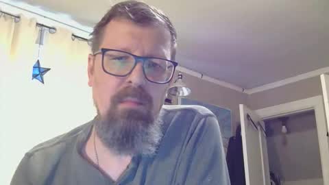 Snapshot of figuredraw chatting on 04-22-26, 08:43 figuredraw online show from 04-22-26, 08:43