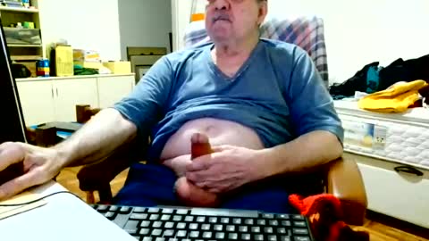 Snapshot of filhober chatting on 06-16-26, 11:07 filhober online show from 06-16-26, 11:07