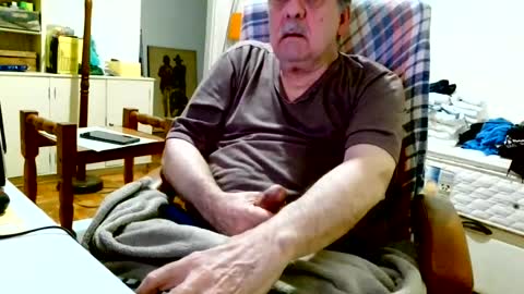 Snapshot of filhober chatting on 07-11-26, 01:52 filhober online show from 07-11-26, 01:52