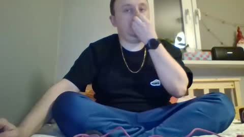 filipek757 online show from 12-28-24, 05:14