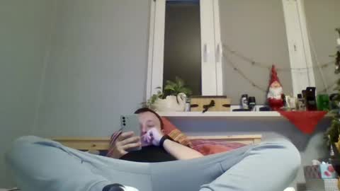 filipek757 online show from 01-06-25, 04:34