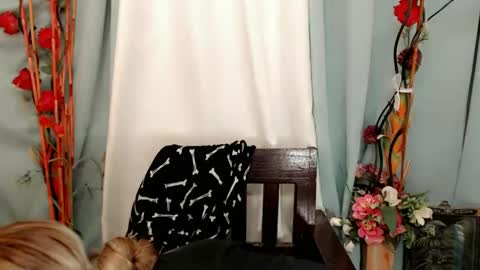 Snapshot of filipina_slutty69xxx chatting on 02-26-25, 09:10 Angela DONT FORGET TO FOLLOW AND GIVE ME APPRECIATION online show from 02-26-25, 09:10