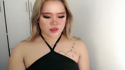 Snapshot of filipina_slutty69xxx chatting on 10-23-25, 01:27 Angela DONT FORGET TO FOLLOW AND GIVE ME APPRECIATION online show from 10-23-25, 01:27