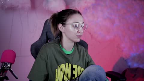 Snapshot of filipinaadams chatting on 01-15-25, 01:52 cap and Lana  online show from 01-15-25, 01:52