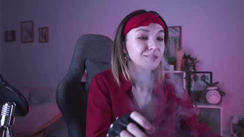 Snapshot of filipinaadams chatting on 01-17-25, 08:13 cap and Lana  online show from 01-17-25, 08:13