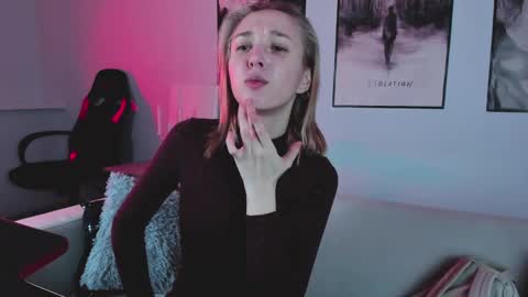 Snapshot of filipinaadams chatting on 02-13-25, 02:12 cap and Lana  online show from 02-13-25, 02:12