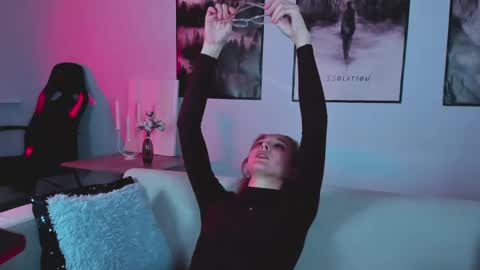 Snapshot of filipinaadams chatting on 02-13-25, 08:17 cap and Lana  online show from 02-13-25, 08:17