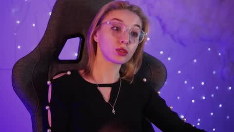 Snapshot of filipinaadams chatting on 02-27-25, 02:21 cap and Lana  online show from 02-27-25, 02:21