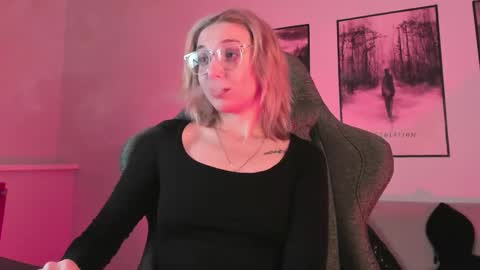 Snapshot of filipinaadams chatting on 03-02-25, 05:33 cap and Lana  online show from 03-02-25, 05:33