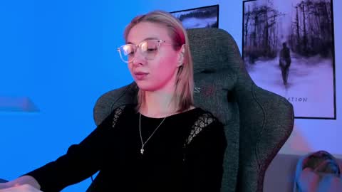 Snapshot of filipinaadams chatting on 03-06-25, 08:52 cap and Lana  online show from 03-06-25, 08:52