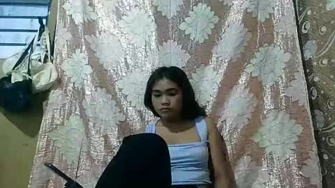 Snapshot of filipinagirl_18 chatting on 04-03-26, 09:35 filipinagirl_18 online show from 04-03-26, 09:35