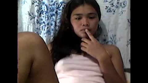 Snapshot of filipinagirl_18 chatting on 04-14-26, 09:21 filipinagirl_18 online show from 04-14-26, 09:21