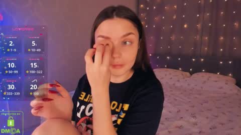 LEEN online show from 11-10-25, 01:59