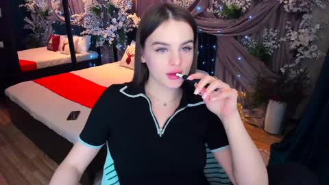 Snapshot of finalaccord chatting on 01-21-25, 04:16 Amanda online show from 01-21-25, 04:16