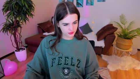 Snapshot of finalaccord chatting on 03-02-25, 01:05 Amanda online show from 03-02-25, 01:05