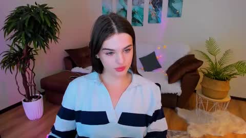 Snapshot of finalaccord chatting on 03-07-25, 10:02 Amanda online show from 03-07-25, 10:02