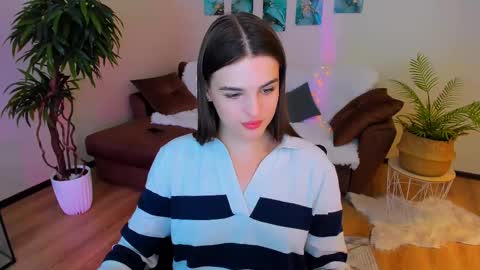 Snapshot of finalaccord chatting on 03-07-25, 01:07 Amanda online show from 03-07-25, 01:07