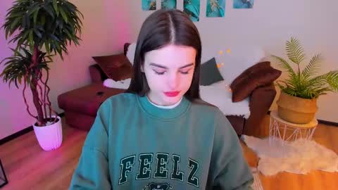 Snapshot of finalaccord chatting on 03-09-25, 10:08 Amanda online show from 03-09-25, 10:08