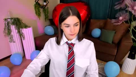 Snapshot of finalaccord chatting on 09-09-25, 10:15 Amanda online show from 09-09-25, 10:15