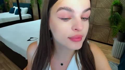 Snapshot of finalaccord chatting on 09-14-25, 10:36 Amanda online show from 09-14-25, 10:36