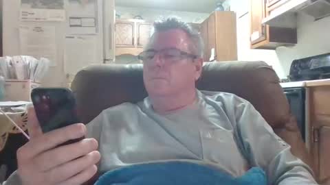 Snapshot of finderfiner chatting on 12-20-24, 09:21 finderfiner online show from 12-20-24, 09:21