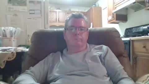 Snapshot of finderfiner chatting on 12-20-24, 12:27 finderfiner online show from 12-20-24, 12:27