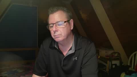 Snapshot of finderfiner chatting on 11-13-25, 11:20 finderfiner online show from 11-13-25, 11:20