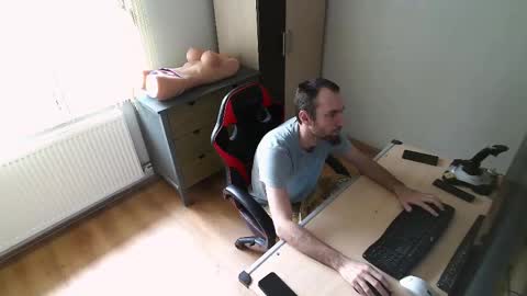 Jane and Findo online show from 03-10-25, 09:43