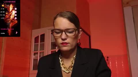 Snapshot of findom_lady_shine chatting on 11-02-25, 12:35 Lady online show from 11-02-25, 12:35