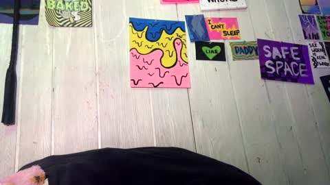 Snapshot of findommefoxi chatting on 12-15-24, 11:23 findommefoxi online show from 12-15-24, 11:23