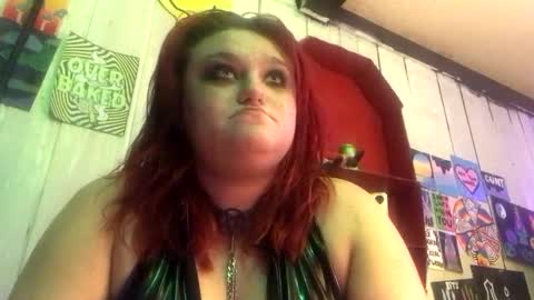 Snapshot of findommefoxi chatting on 12-28-24, 12:36 findommefoxi online show from 12-28-24, 12:36