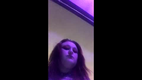 Snapshot of findommefoxi chatting on 01-16-25, 06:35 findommefoxi online show from 01-16-25, 06:35