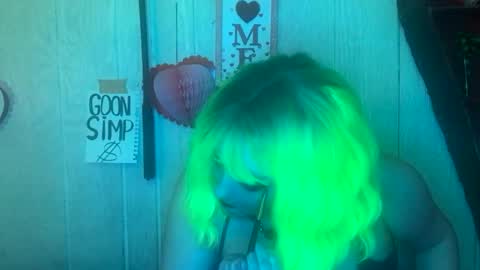 Snapshot of findommefoxi chatting on 01-31-25, 11:24 findommefoxi online show from 01-31-25, 11:24