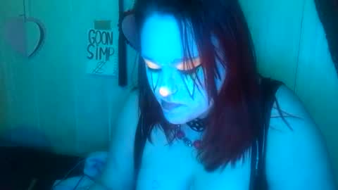 Snapshot of findommefoxi chatting on 02-01-25, 12:05 findommefoxi online show from 02-01-25, 12:05