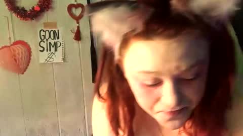 Snapshot of findommefoxi chatting on 02-10-25, 12:50 findommefoxi online show from 02-10-25, 12:50