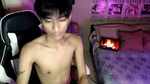 fineboii_rey18 online show from 05-07-26, 09:58