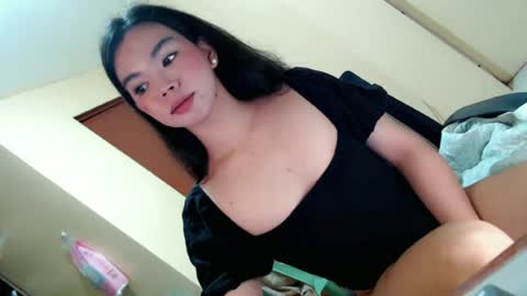 Snapshot of fionie_xxx chatting on 06-19-26, 12:09 FIONA online show from 06-19-26, 12:09