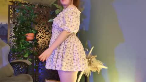 fiora online show from 12-15-25, 02:21