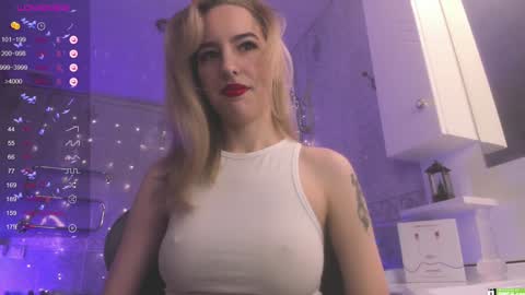 Snapshot of fire_moth chatting on 12-28-24, 04:41 Bellatrix online show from 12-28-24, 04:41