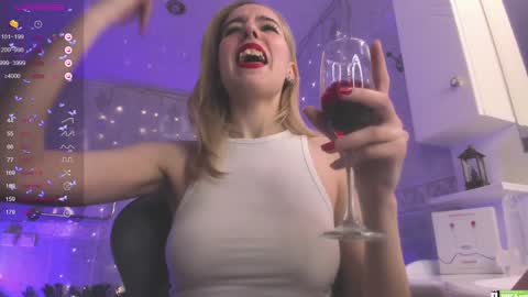 Snapshot of fire_moth chatting on 01-08-25, 11:54 Bellatrix online show from 01-08-25, 11:54