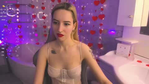 Snapshot of fire_moth chatting on 02-11-25, 04:33 Bellatrix online show from 02-11-25, 04:33