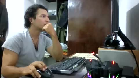 Snapshot of firefeelings chatting on 01-03-25, 10:51 Ricardo online show from 01-03-25, 10:51