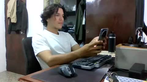 Snapshot of firefeelings chatting on 01-06-25, 12:59 Ricardo online show from 01-06-25, 12:59