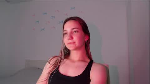 fireflies_fly_ online show from 07-17-26, 07:08