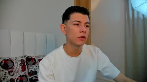 Nicolas online show from 12-03-25, 12:47