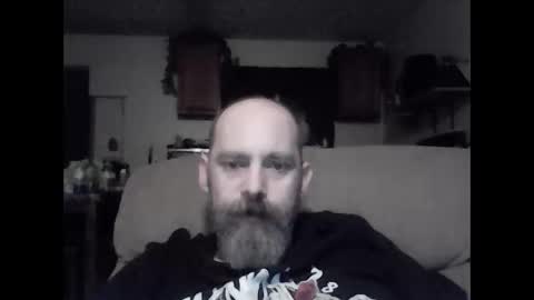 Snapshot of fireprince1977 chatting on 11-06-25, 03:29 Brad online show from 11-06-25, 03:29