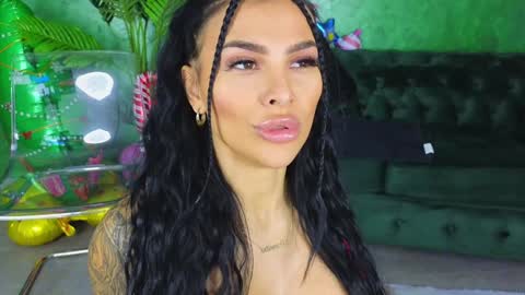 Snapshot of firesbomb777 chatting on 01-02-25, 04:13 Fires Bomb 777 online show from 01-02-25, 04:13