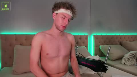 Snapshot of firevein chatting on 09-17-25, 10:28 Sexy Tony online show from 09-17-25, 10:28